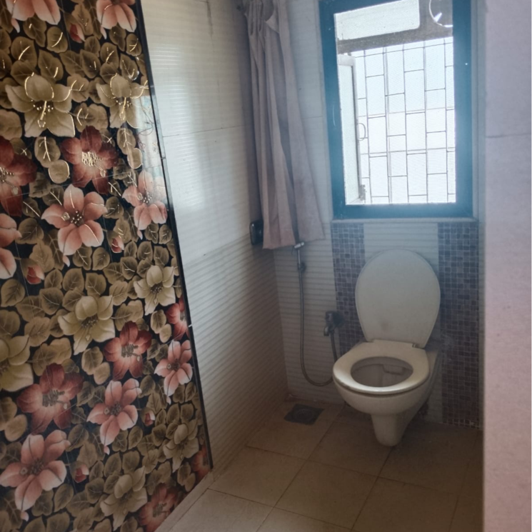 Bathroom, laxmi-niwas-dadar 3 Bedroom 1100 Sq.Ft. Apartment In Mb Kowli Wadi Mumbai 8789722