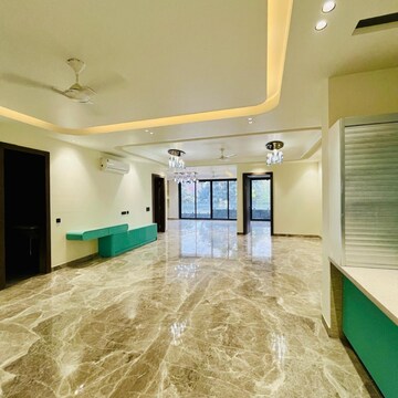 Bedroom in 4 BHK Builder Floor at Vipul World Floors, Sector 48 – for Sale