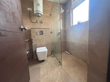 2 BHK Apartment For Rent in Eros Wembley Estate, Sector 50