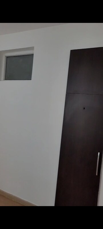 2 BHK Apartment For Rent in Emaar The Palm Drive-Palm Studios, Sector 66
