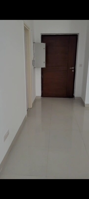 Room in 2 BHK Apartment at Emaar The Palm Drive-Palm Studios, Sector 66 – for Rent