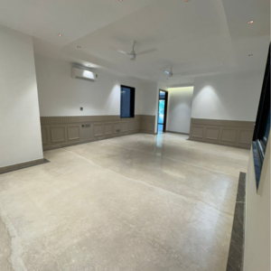 Room in 4 BHK Builder Floor at Sushant Lok I – for Sale