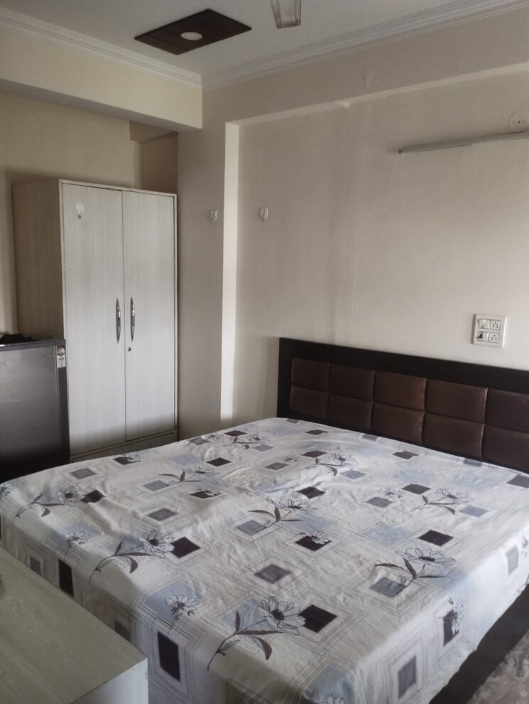 Bedroom, dlf-pink-town-house 1 RK 400 Sq.Ft. Apartment In Dlf City Phase 3 Gurgaon 8789810