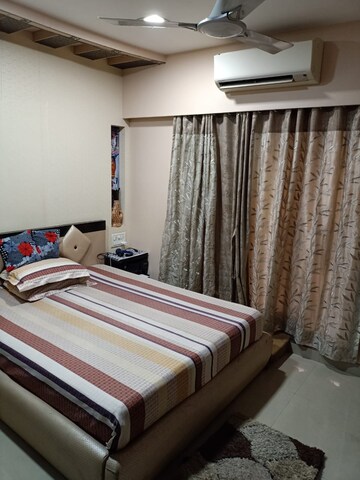 Bedroom in 3 BHK Apartment at Parmar CHS, Vile Parle East – for Rent