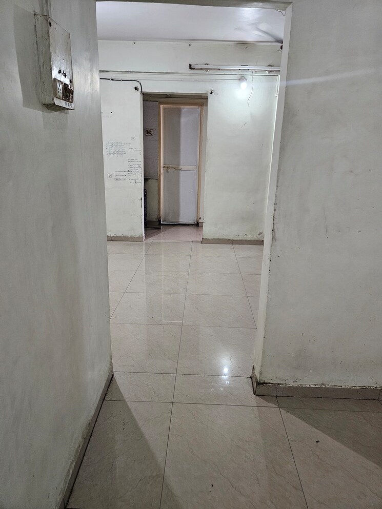 Bathroom, anand-apartment-bhusari-colony 1 Bedroom 500 Sq.Ft. Apartment In Kothrud Pune 8789858