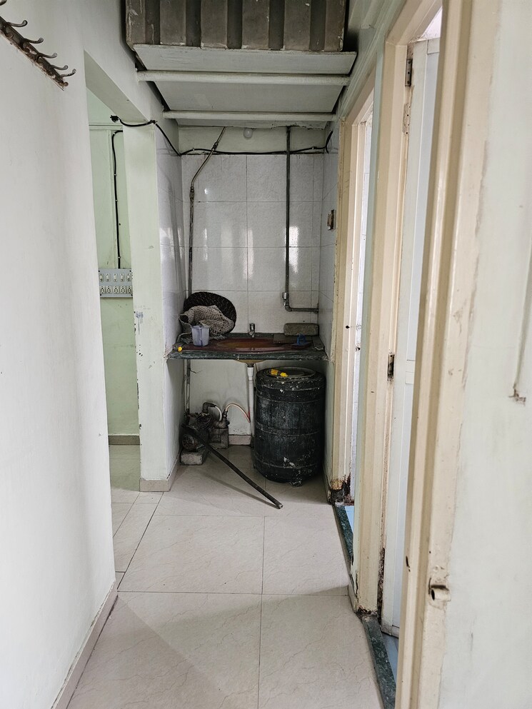 Master Bedroom, anand-apartment-bhusari-colony 1 Bedroom 500 Sq.Ft. Apartment In Kothrud Pune 8789858