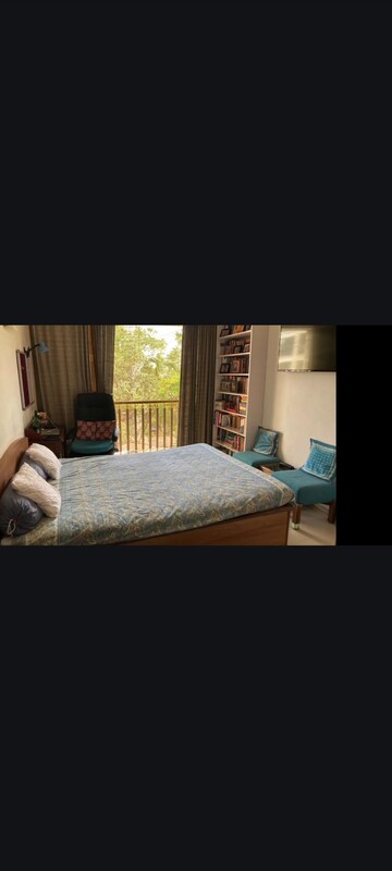 Bedroom in 2 BHK Apartment at Versova View, Andheri West – for Rent