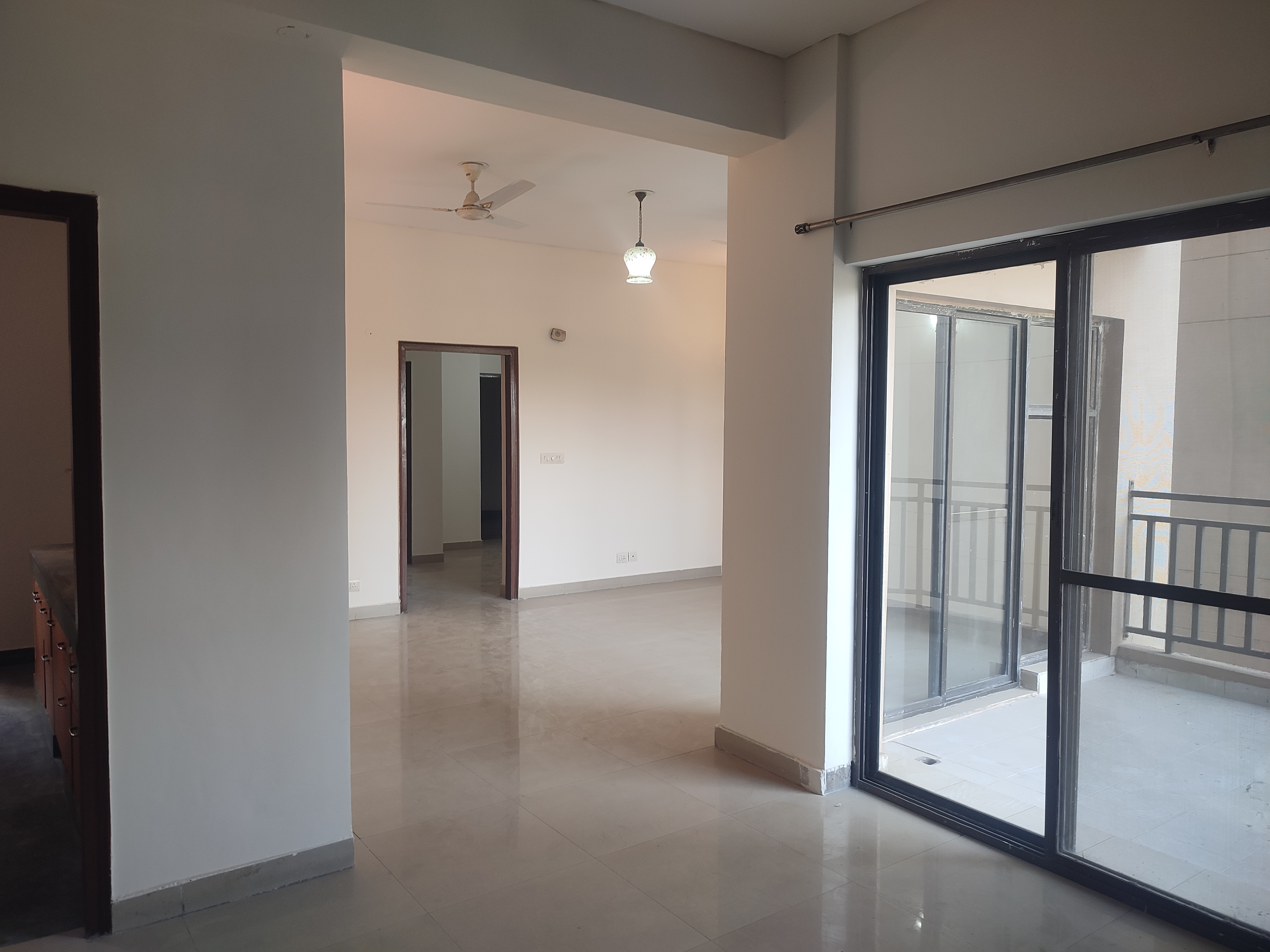 3.5 BHK + Servant Room Apartment For Rent in Ardee City Palm Grove Heights