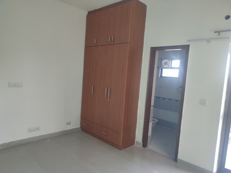 Room, ardee-city-palm-grove-heights 3.5 Bedroom 2035 Sq.Ft. Apartment In Sector 52 Gurgaon 8789863