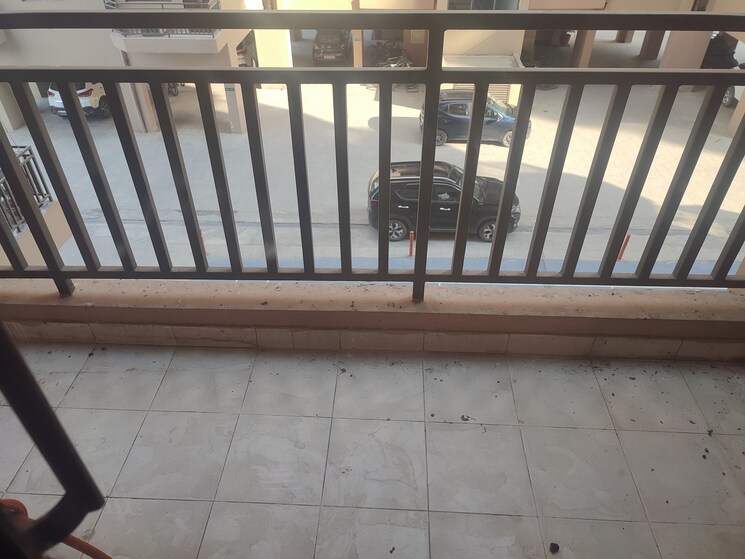 Balcony, ardee-city-palm-grove-heights 3.5 Bedroom 2035 Sq.Ft. Apartment In Sector 52 Gurgaon 8789863