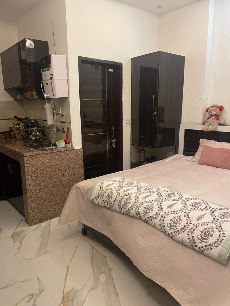 Bedroom, dlf-pink-town-house 1 RK 500 Sq.Ft. Apartment In Dlf City Phase 3 Gurgaon 8789870