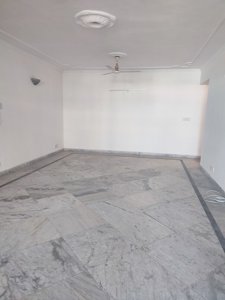 Bathroom, ardee-city-the-residency 3.5 Bedroom 2100 Sq.Ft. Apartment In Sector 52 Gurgaon 8789879