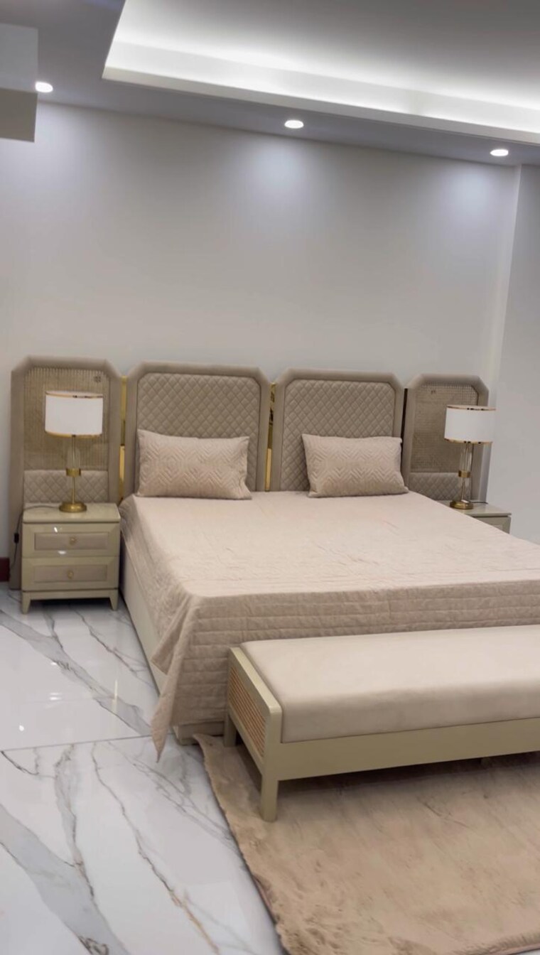 Bathroom, vipul-world-floors 4 Bedroom 500 Sq.Yd. Builder Floor In Sector 48 Gurgaon 8789911