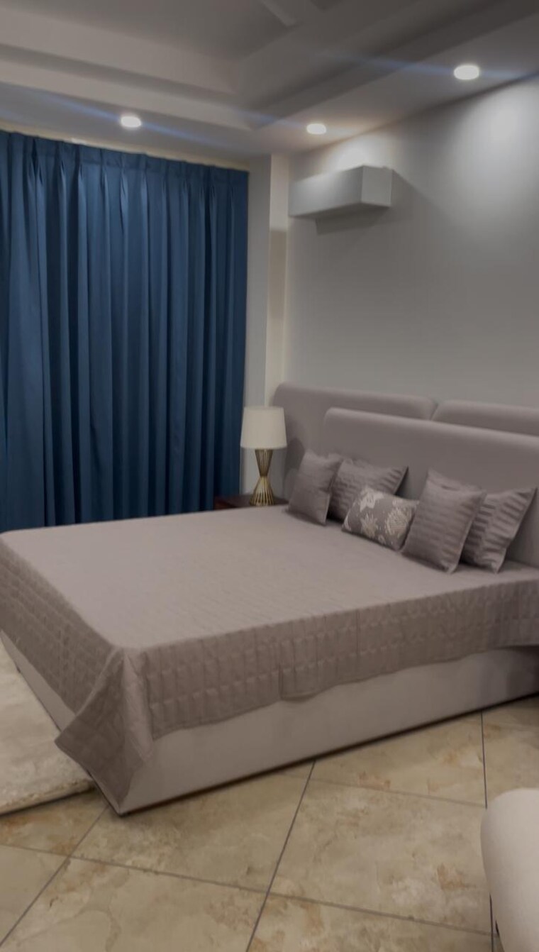 Bedroom, vipul-world-floors 4 Bedroom 500 Sq.Yd. Builder Floor In Sector 48 Gurgaon 8789911