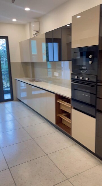Kitchen in 4 BHK Builder Floor at Vipul World Floors, Sector 48 – for Sale