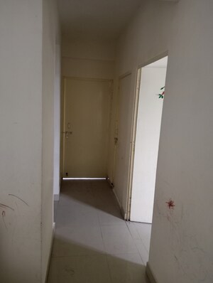 Room in 3 BHK Apartment at Conscient Habitat 78, Sector 78 – for Sale