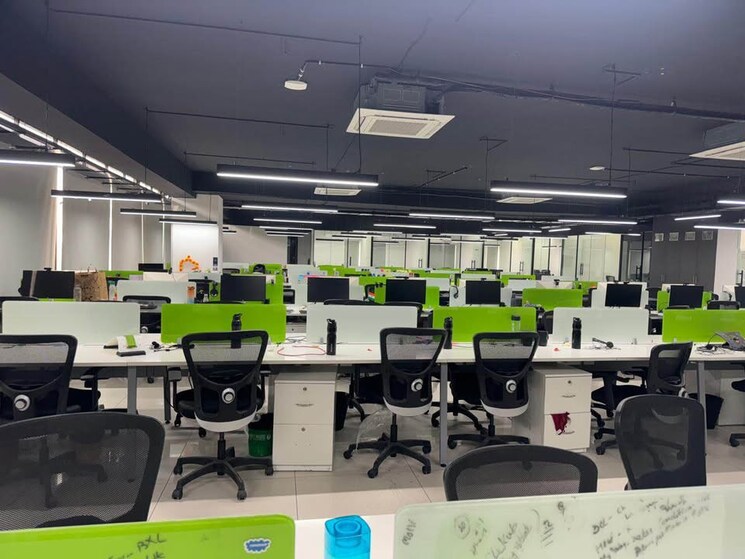 Team Area, lig colony Commercial Office Space 2600 Sq.Ft. In Lig Colony Indore 8789910