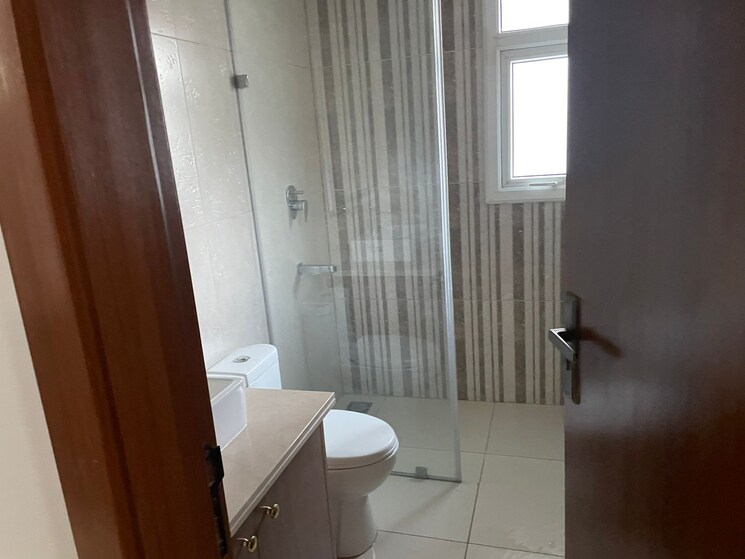 Bathroom, central-park-3-flower-valley 2.5 Bedroom 1093 Sq.Ft. Builder Floor In Sohna Sector 33 Gurgaon 8789952