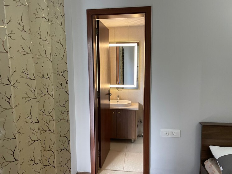 Room, central-park-3-flower-valley 2.5 Bedroom 1093 Sq.Ft. Builder Floor In Sohna Sector 33 Gurgaon 8789952