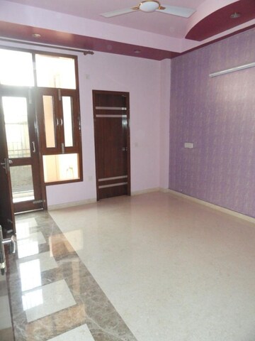 Room in 3 BHK Apartment at Gaurs Siddhartham, Siddharth Vihar – for Sale