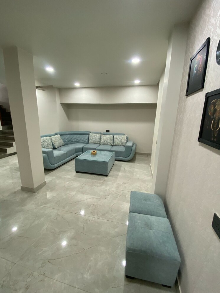  Parking, central-park-3-flower-valley 2.5 Bedroom 1093 Sq.Ft. Builder Floor In Sohna Sector 33 Gurgaon 8789952