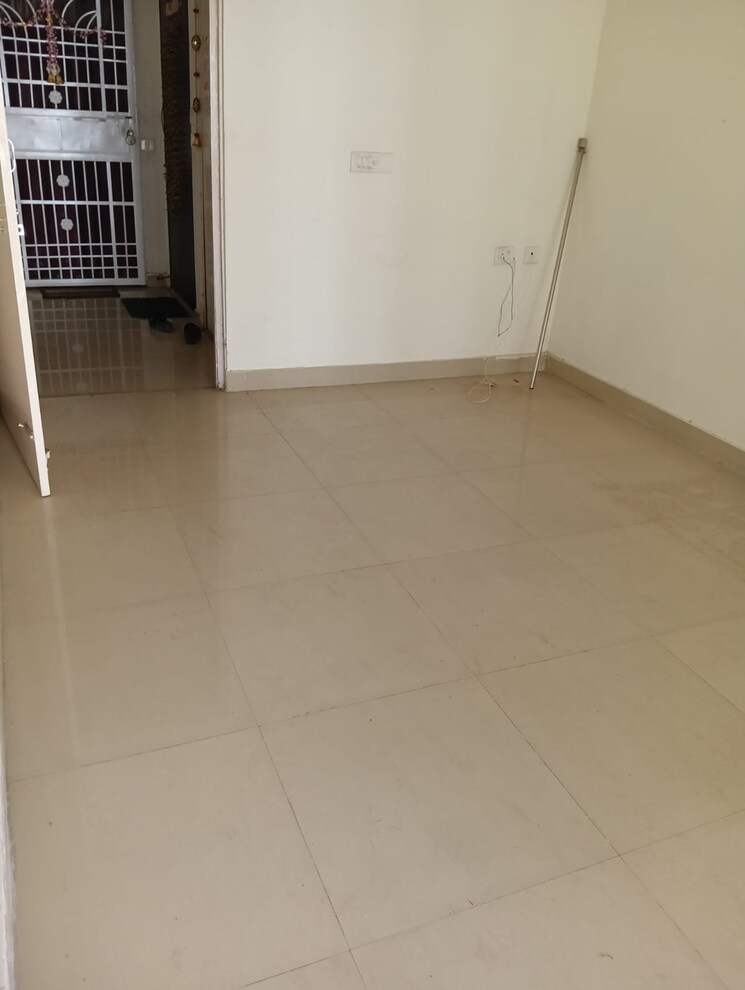 Room, smart-world-gems 3 Bedroom 1423 Sq.Ft. Apartment In Sector 89 Gurgaon 8789950