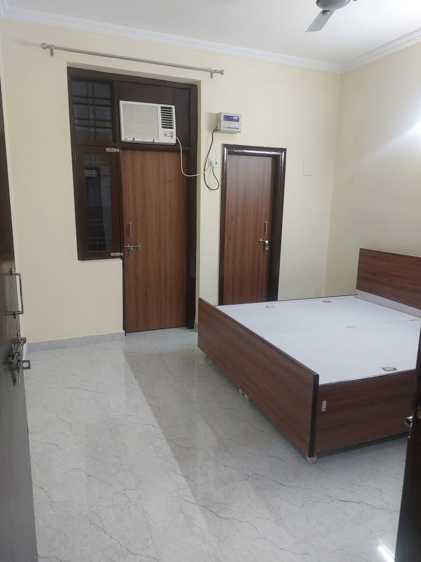 2 BHK Builder Floor For Rent in Sector 27