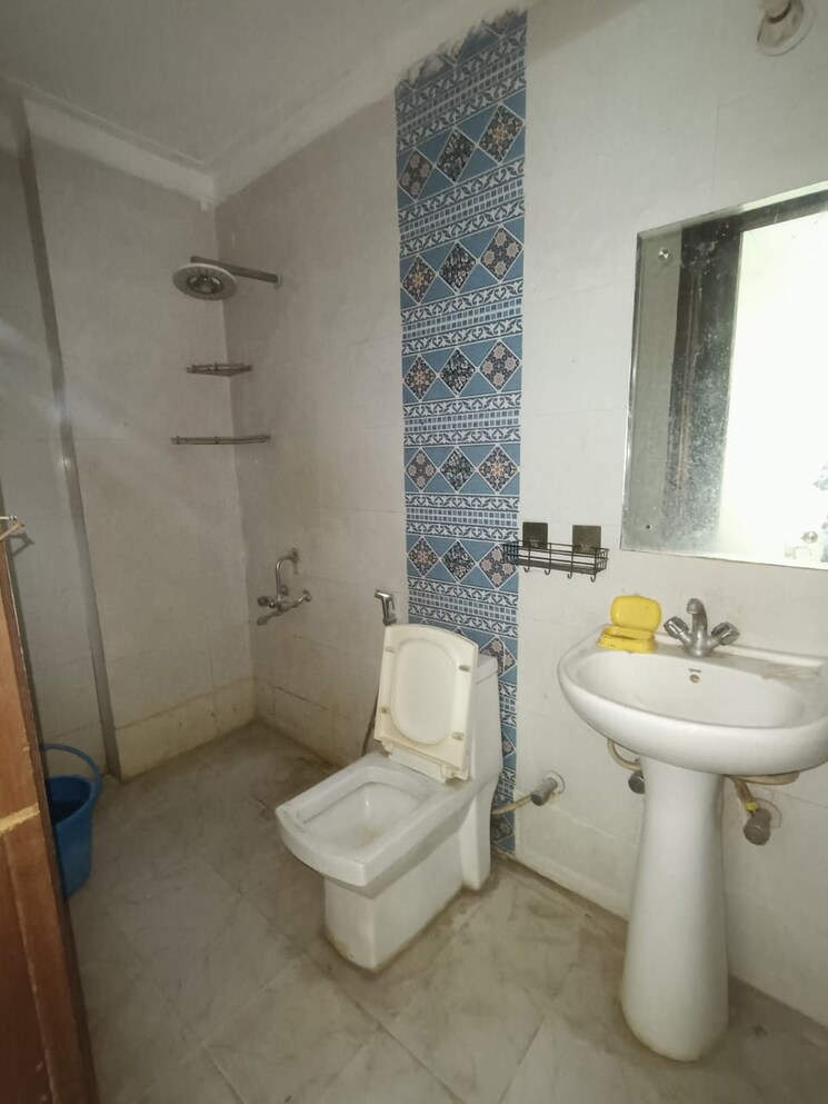 Bathroom, saket 2 Bedroom 850 Sq.Ft. Builder Floor In Saket Delhi 8789975