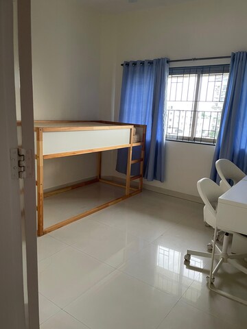  2.5 BHK Apartment at Silver Palace Pali Hill, Pali Hill – for Rent