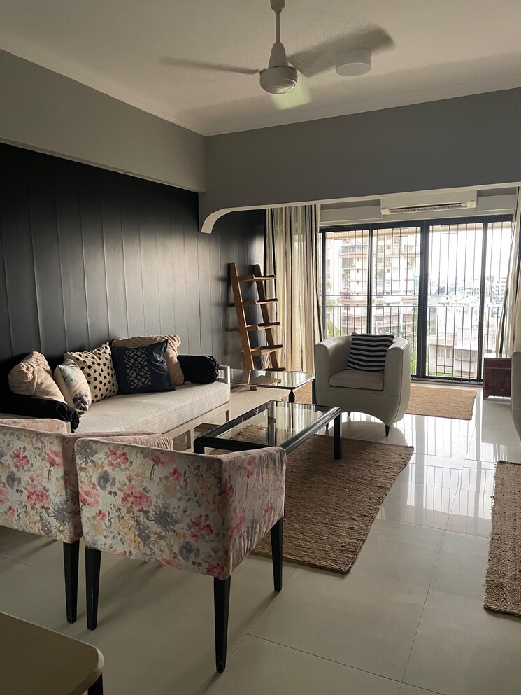 Living Room, silver-palace-pali-hill 2.5 Bedroom 1020 Sq.Ft. Apartment In Pali Hill Mumbai 8789982