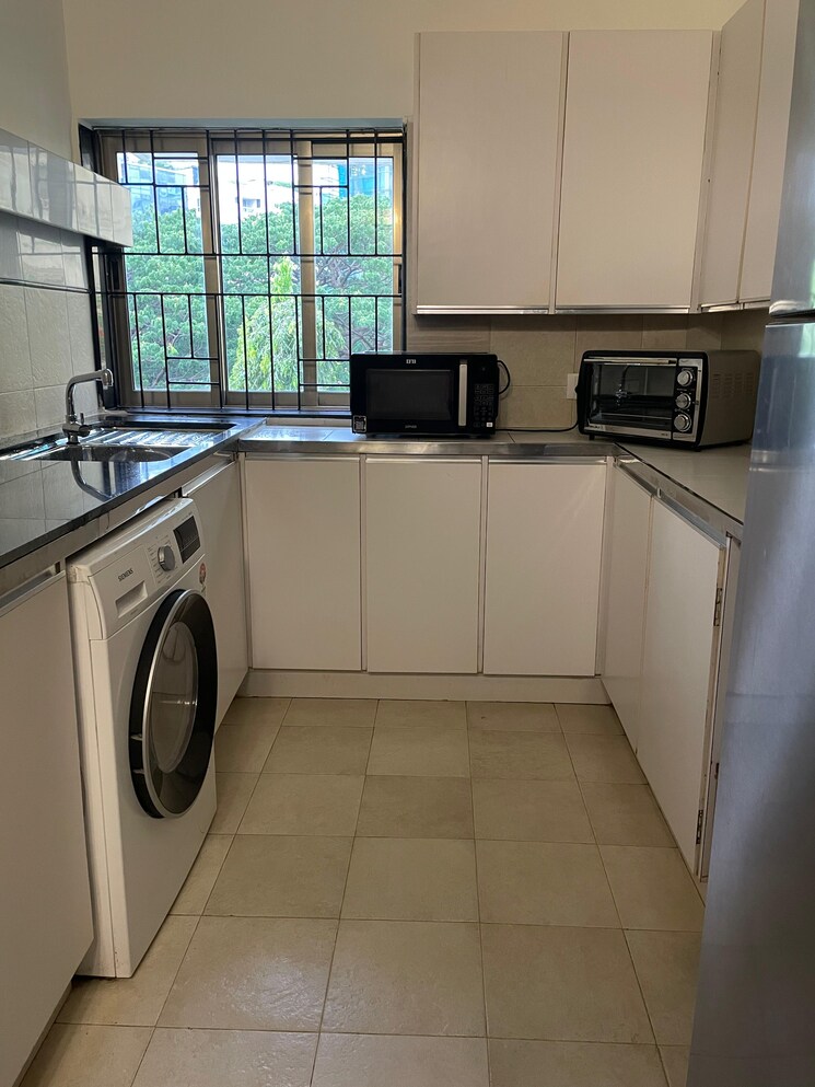 Kitchen, silver-palace-pali-hill 2.5 Bedroom 1020 Sq.Ft. Apartment In Pali Hill Mumbai 8789982