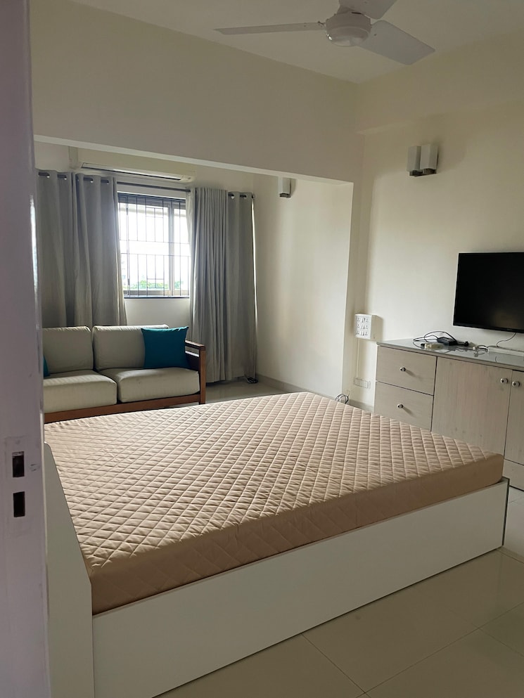 Bedroom, silver-palace-pali-hill 2.5 Bedroom 1020 Sq.Ft. Apartment In Pali Hill Mumbai 8789982