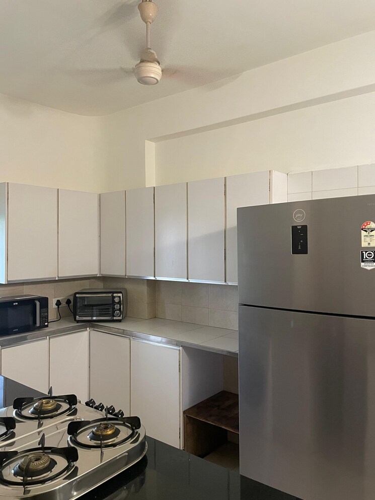 Kitchen, silver-palace-pali-hill 2.5 Bedroom 1020 Sq.Ft. Apartment In Pali Hill Mumbai 8789982