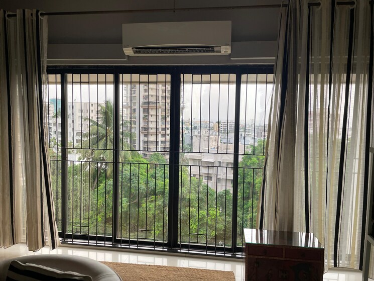 Balcony, silver-palace-pali-hill 2.5 Bedroom 1020 Sq.Ft. Apartment In Pali Hill Mumbai 8789982