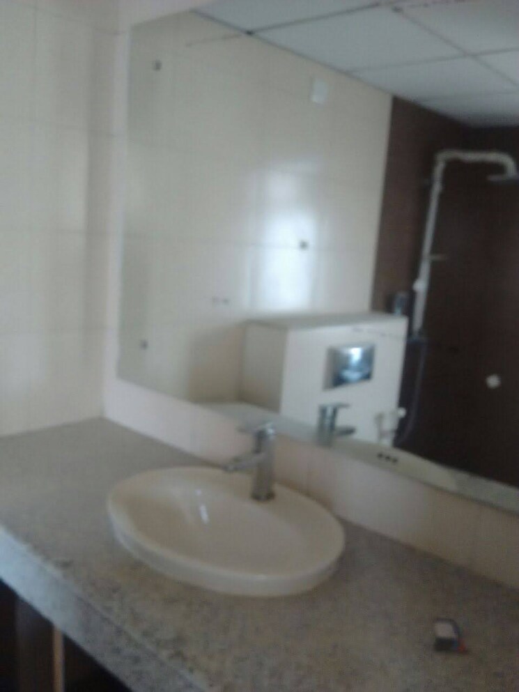 Bathroom, raheja-vedas 3 Bedroom 1833 Sq.Ft. Apartment In Sector 108 Gurgaon 8789983