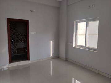Room in 2 BHK Apartment at SSVS Jackies RK Square, Medipalli – for Sale