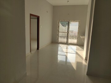 Room in 2 BHK Apartment at SSVS Jackies RK Square, Medipalli – for Sale