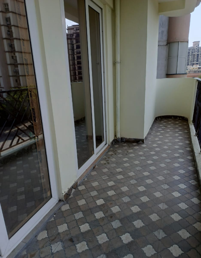 3 BHK Apartment For Sale in Saya Gold Avenue