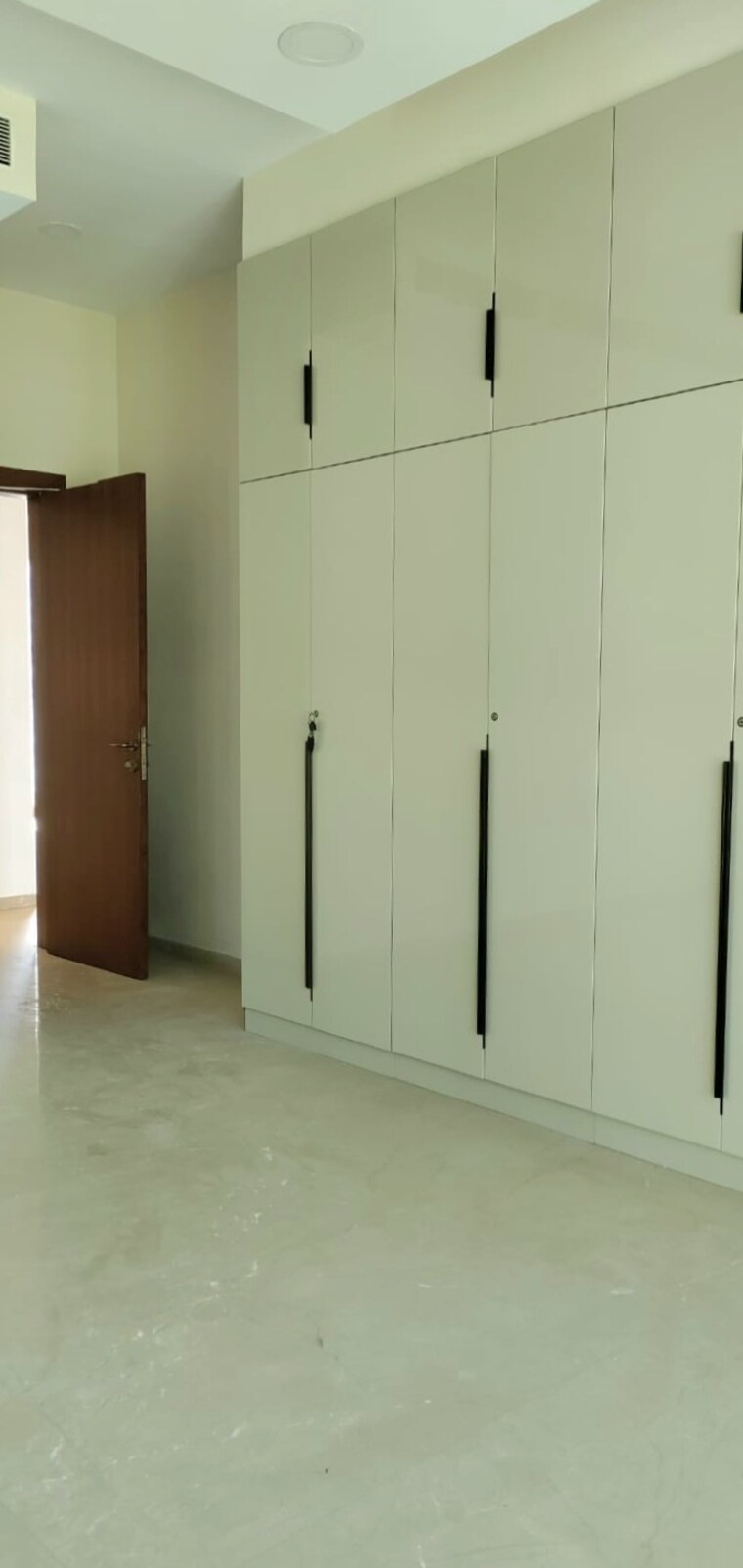 Room, k-raheja-vivarea 3 Bedroom 2000 Sq.Ft. Apartment In Mahalaxmi Mumbai 8790063