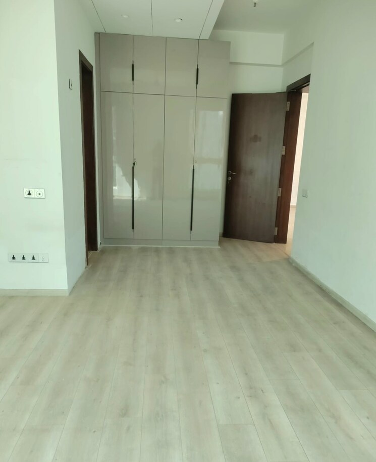 Room, k-raheja-vivarea 3 Bedroom 2000 Sq.Ft. Apartment In Mahalaxmi Mumbai 8790063