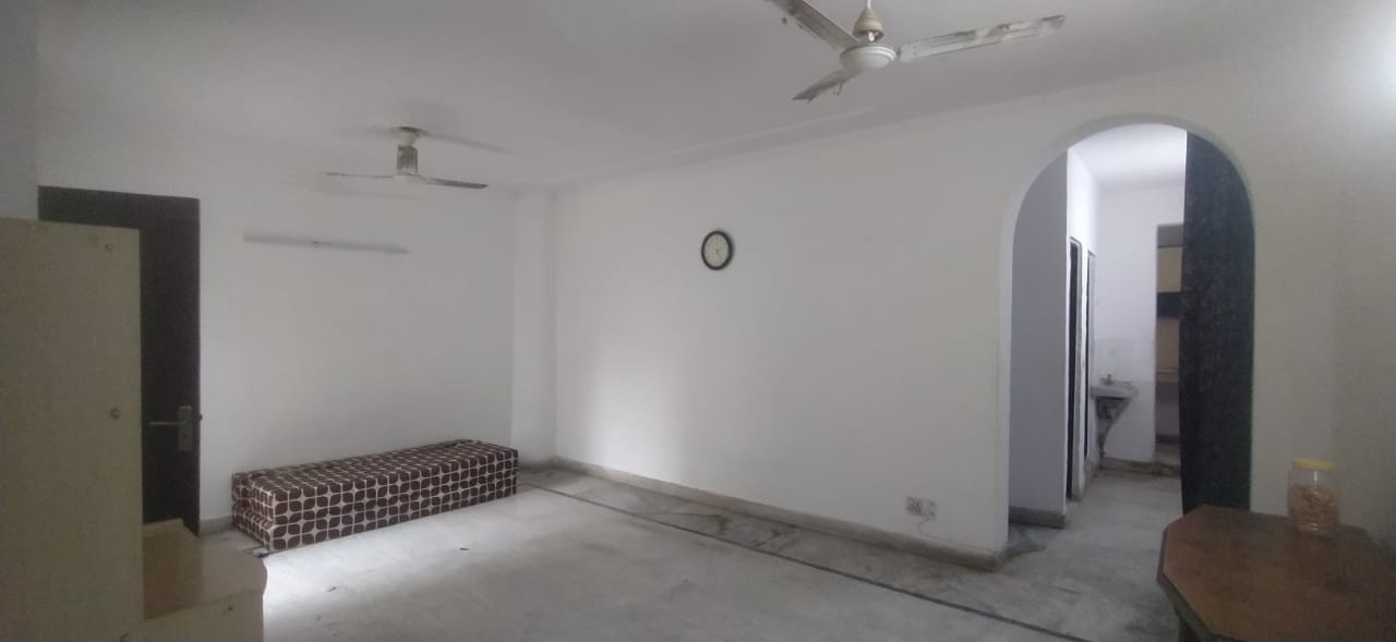 1 BHK Builder Floor For Rent in Chattarpur 