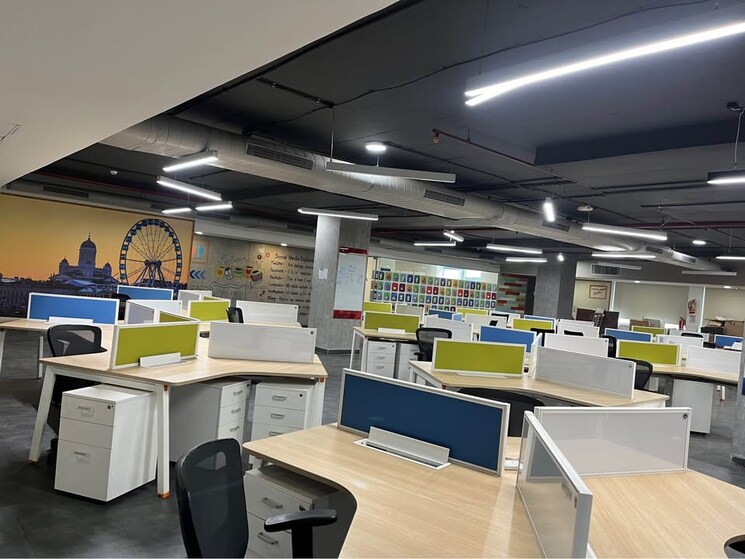 Team Area, lig colony Commercial Office Space 3000 Sq.Ft. In Lig Colony Indore 8790064