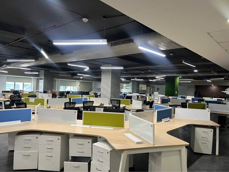 Team Area, lig colony Commercial Office Space 3000 Sq.Ft. In Lig Colony Indore 8790064