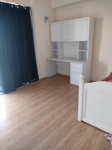 Room in 4 BHK Apartment at M3M Latitude, Sector 65 – for Sale