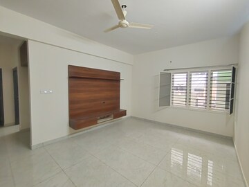 Room in 2 BHK Builder Floor at Hsr Layout – for Rent