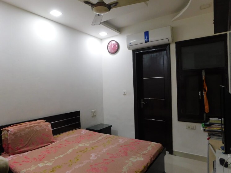 Bedroom, rohini sector 9 3 Bedroom 1250 Sq.Ft. Apartment In Rohini Sector 9 Delhi 8790260