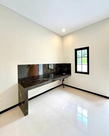 Room in 2.5 BHK Builder Floor at Sector 29 – for Sale