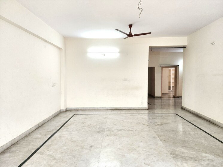 Room, kukatpally 3 Bedroom 1675 Sq.Ft. Apartment In Kukatpally Hyderabad 8790275