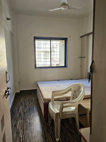 Team Area in 2 BHK Apartment at Windsor Estate, Kalyani Nagar – for Rent