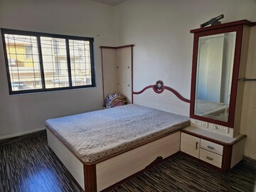 Bedroom in 2 BHK Apartment at Windsor Estate, Kalyani Nagar – for Rent